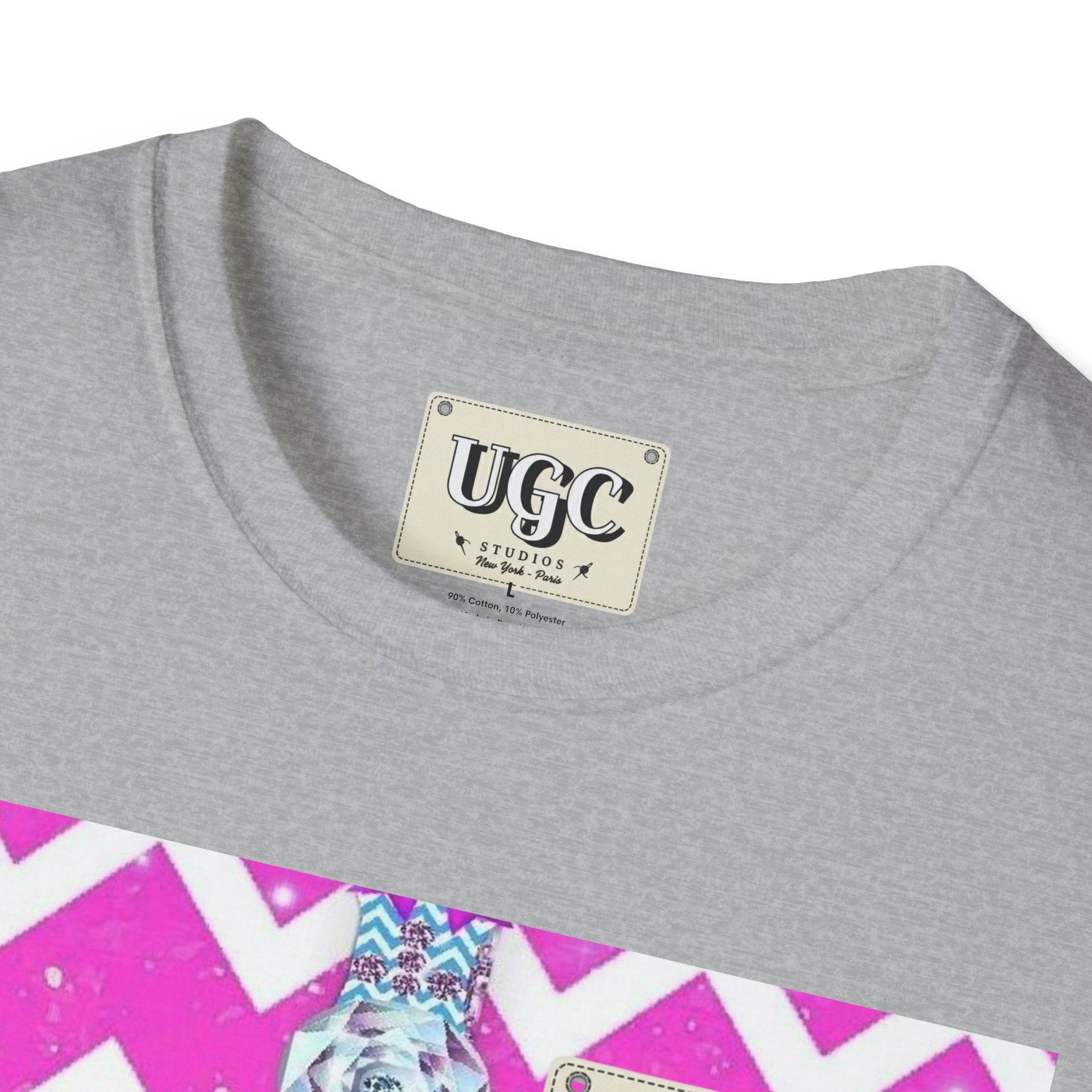 Unisex Softstyle T-Shirt UGC designer Brand Womens or Mens Pink Lips